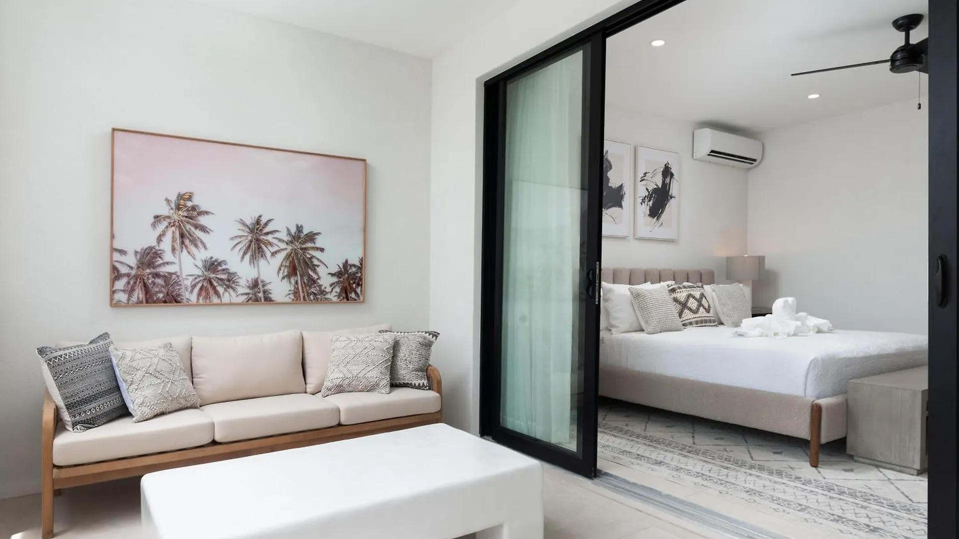 Willa Azzurro 5 - Walk To Beach 3 Bed Porters Home Saint James Barbados